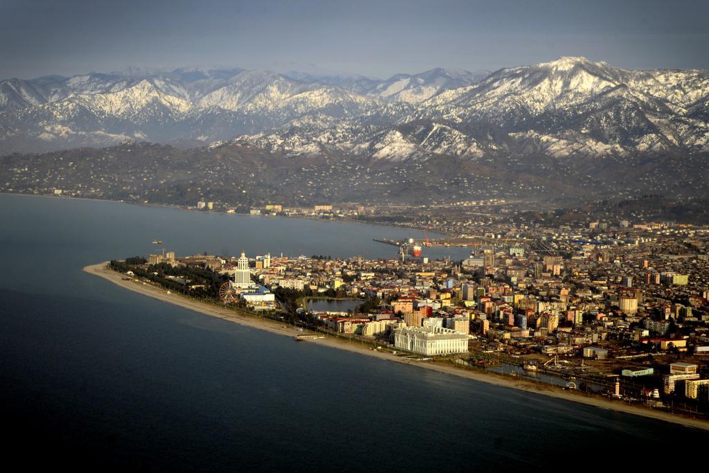 Nellie'S Apartment Batumi Kültér fotó