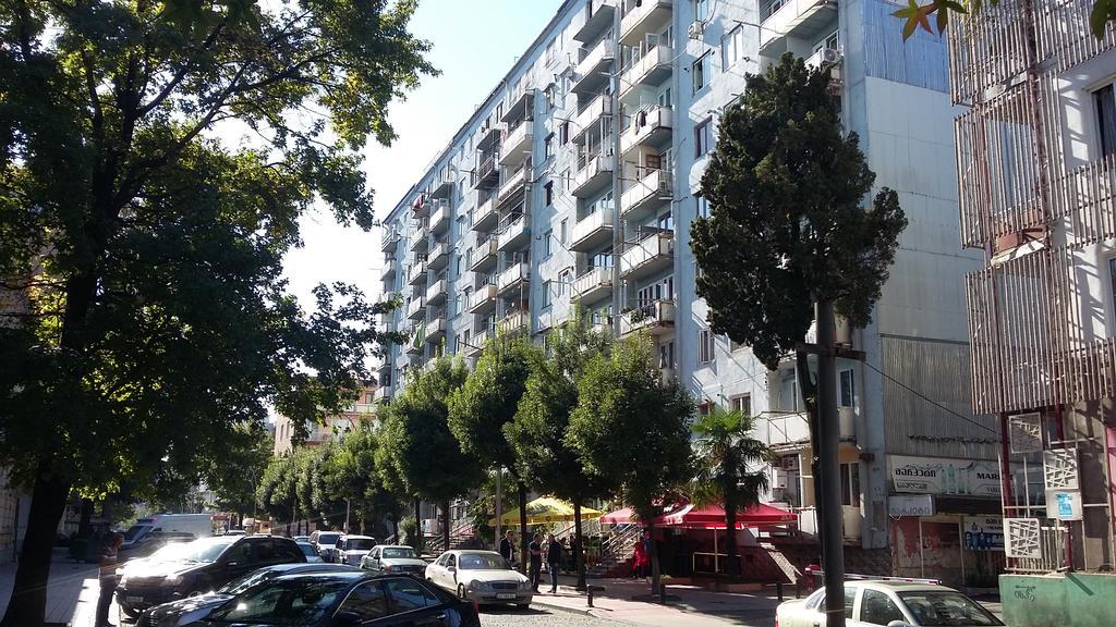Nellie'S Apartment Batumi Kültér fotó